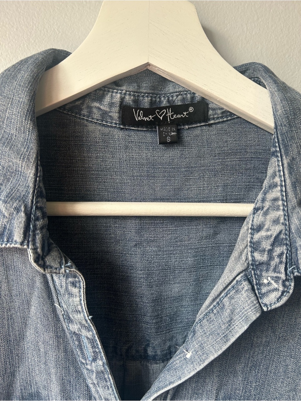 Velvet Heart Faded Chambray Shirt Dress - Light Blue - Picture 2 of 10